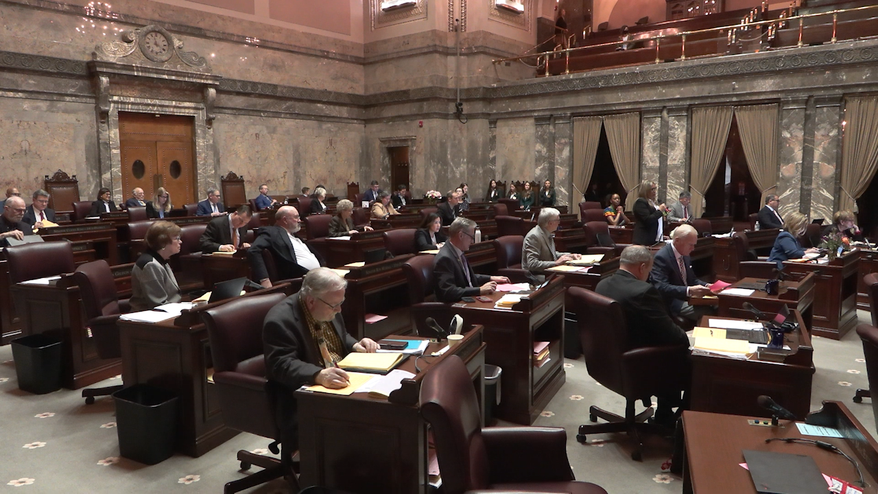 Washington Senate passes bill to make clergy mandatory reporters of child abuse